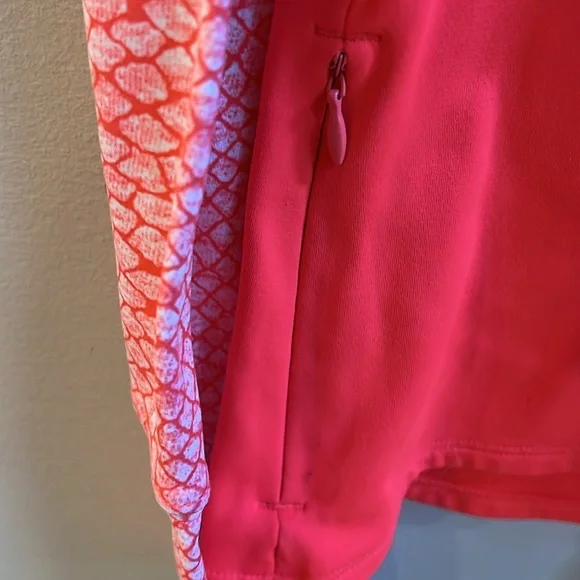 Under Armour Long Sleeved Size Medium Cold Gear Orange Zipper Front - Picture 3 of 7